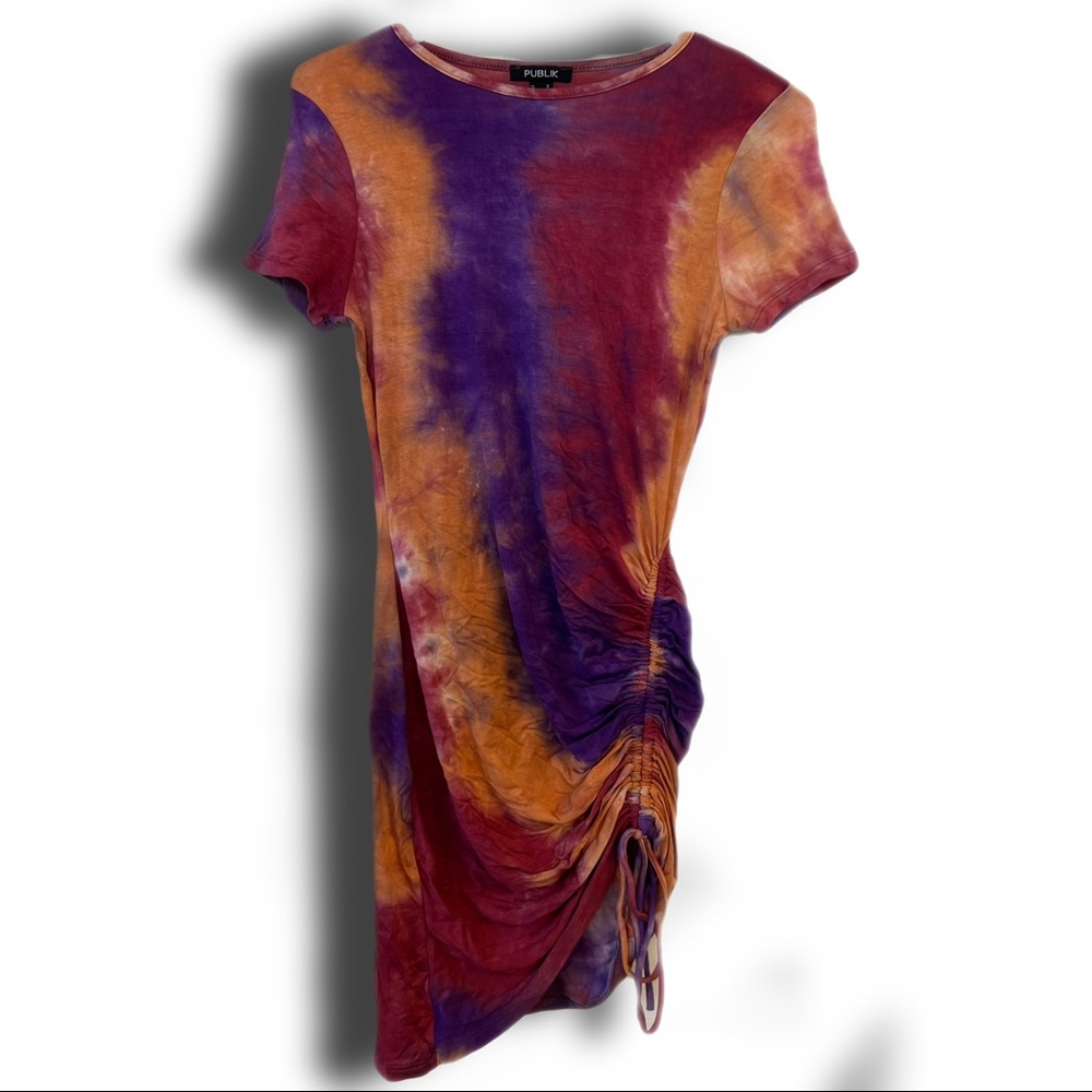 NWT Super Soft Tie Dye Rouched Dress from Forever 21. Size small!